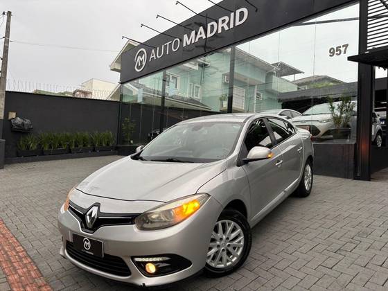 RENAULT FLUENCE 2.0 DYNAMIQUE PLUS 16V FLEX 4P AUTOMÁTICO RENAULT FLUENCE 2.0 DYNAMIQUE PLUS 16V FLEX 4P AUTOMÁTICO